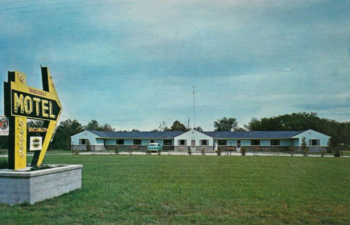 Vanderbilt Motel - Old Post Card